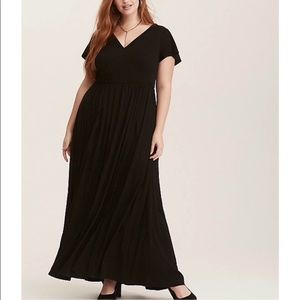 TORRID Maxi V-Neck Flutter Sleeve w/ Faux Wrap Split Black Dress Sz 2/2X/18-20